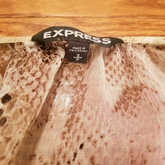 🔴🔴Express Top🔴🔴 - Picture 2 of 4